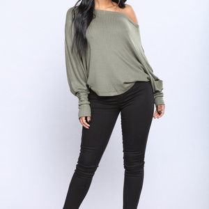 Off the Shoulder Sweater – Army